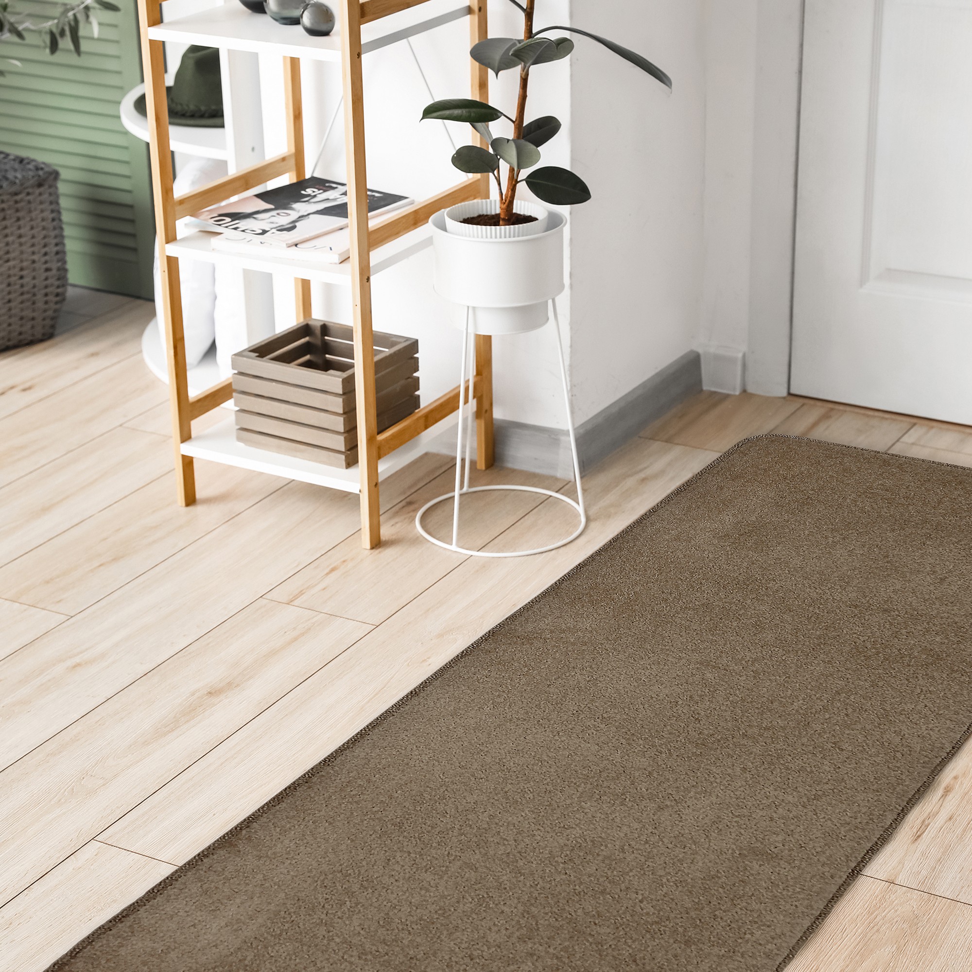 Relay Plain Modern Runner Rugs In Latte Brown